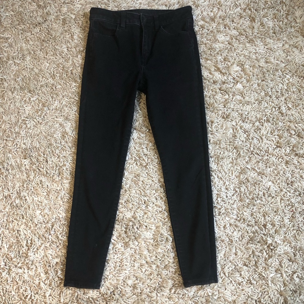 American Eagle • Black Hi-Rise Jegging